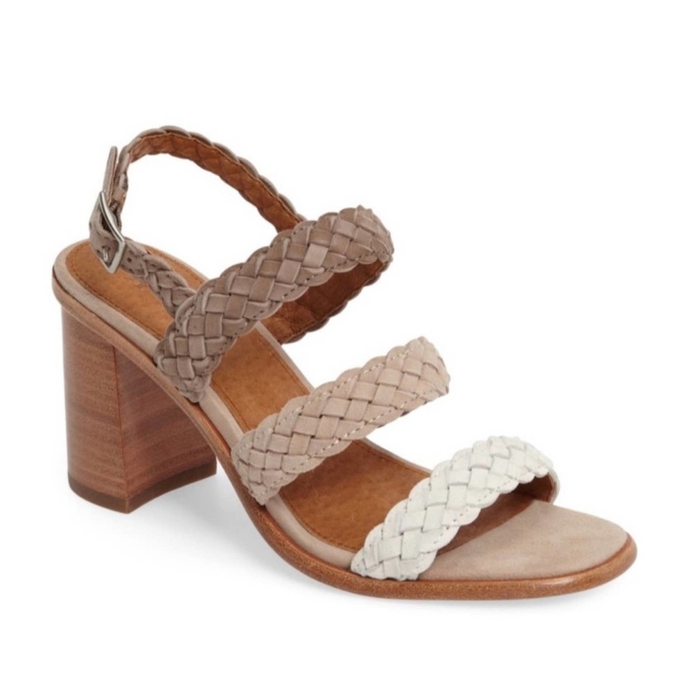 Frye leather sandals. SZ. 8M.  #024